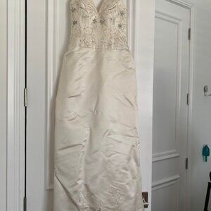 Carmela Sutera Wedding Dress